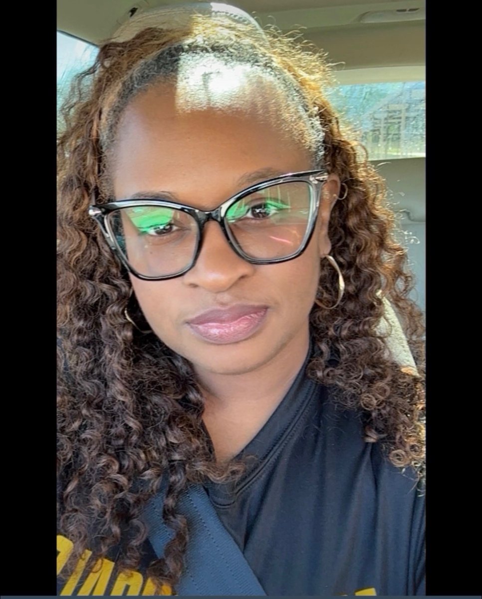 TrinaB1978's tweet photo. Just reflecting…I’m really about to be 50 in a year and a half. #blackgirlmagic #melaninpopping #aginggracefully #blessed https://t.co/78SqtpBTS7