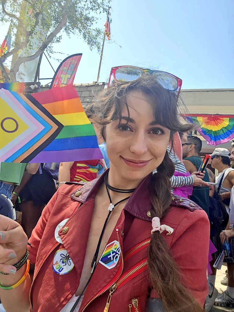 skyserpent14's tweet photo. Celebrating Pride as Aerith at West Hollywood Pride Parade 🌈 https://t.co/fYKx1dE3CY