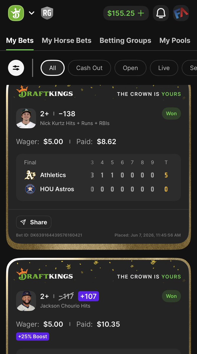WHHeyen2's tweet photo. @rotobuzzguy Played 2 of the MLB plays, 2-for-2…fun action #GreenIsGood FA in upper right https://t.co/Ystx2f66mu