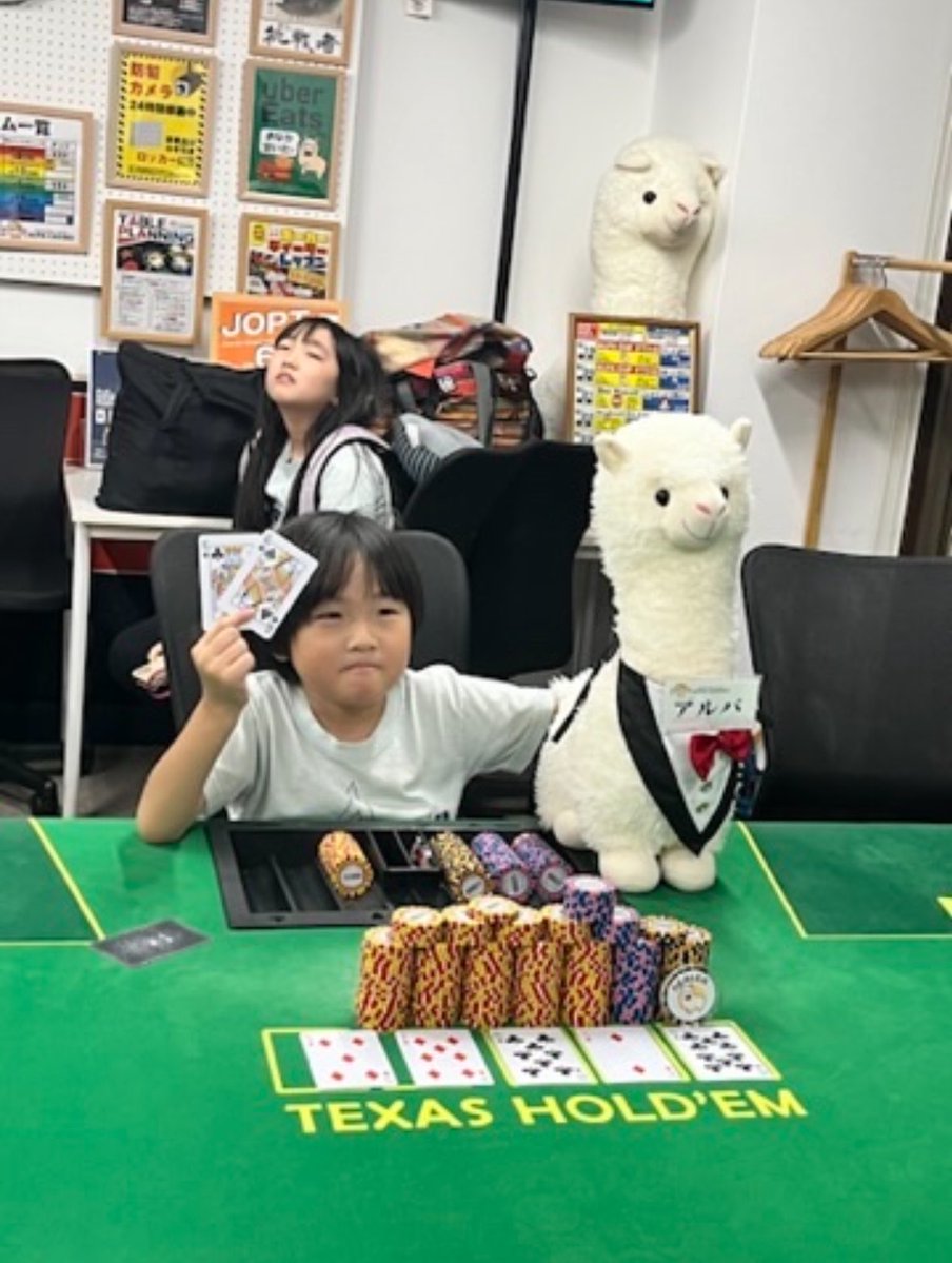 ohitolisa's tweet photo. パタヤの巨大金山からのUSJでスモークサーモン
そして心斎橋アルパカジノw https://t.co/QsRBYqj7ak