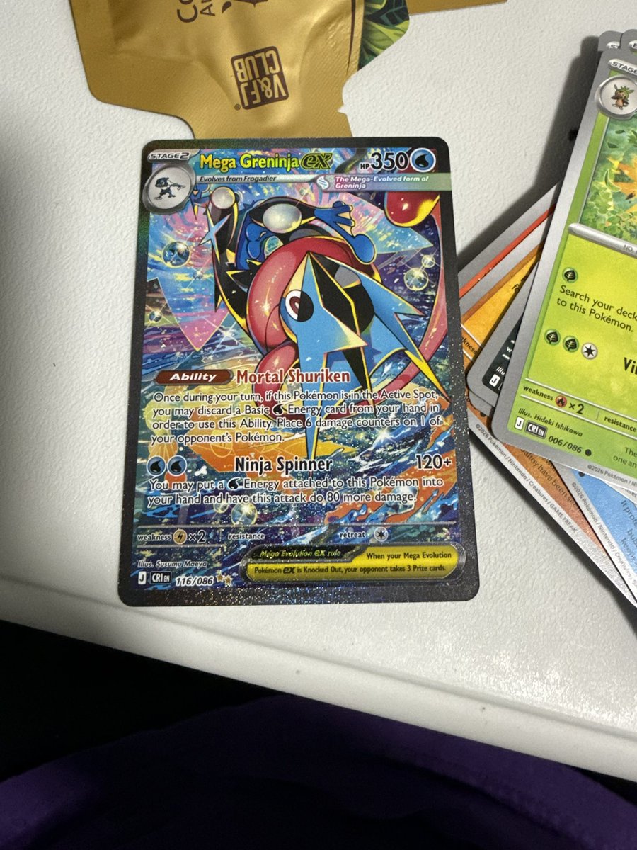 diayneh's tweet photo. BANGGGGG greninja SIR pulled https://t.co/Y7ttFTK16h