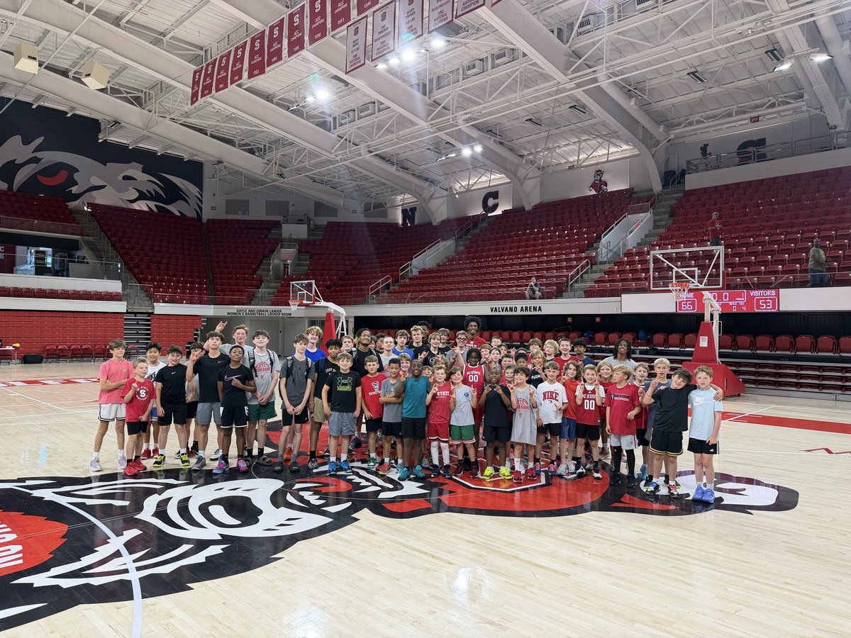 PaulMcneilJr's tweet photo. Great last day of camp🐺
#WPN https://t.co/t236VEVWyu