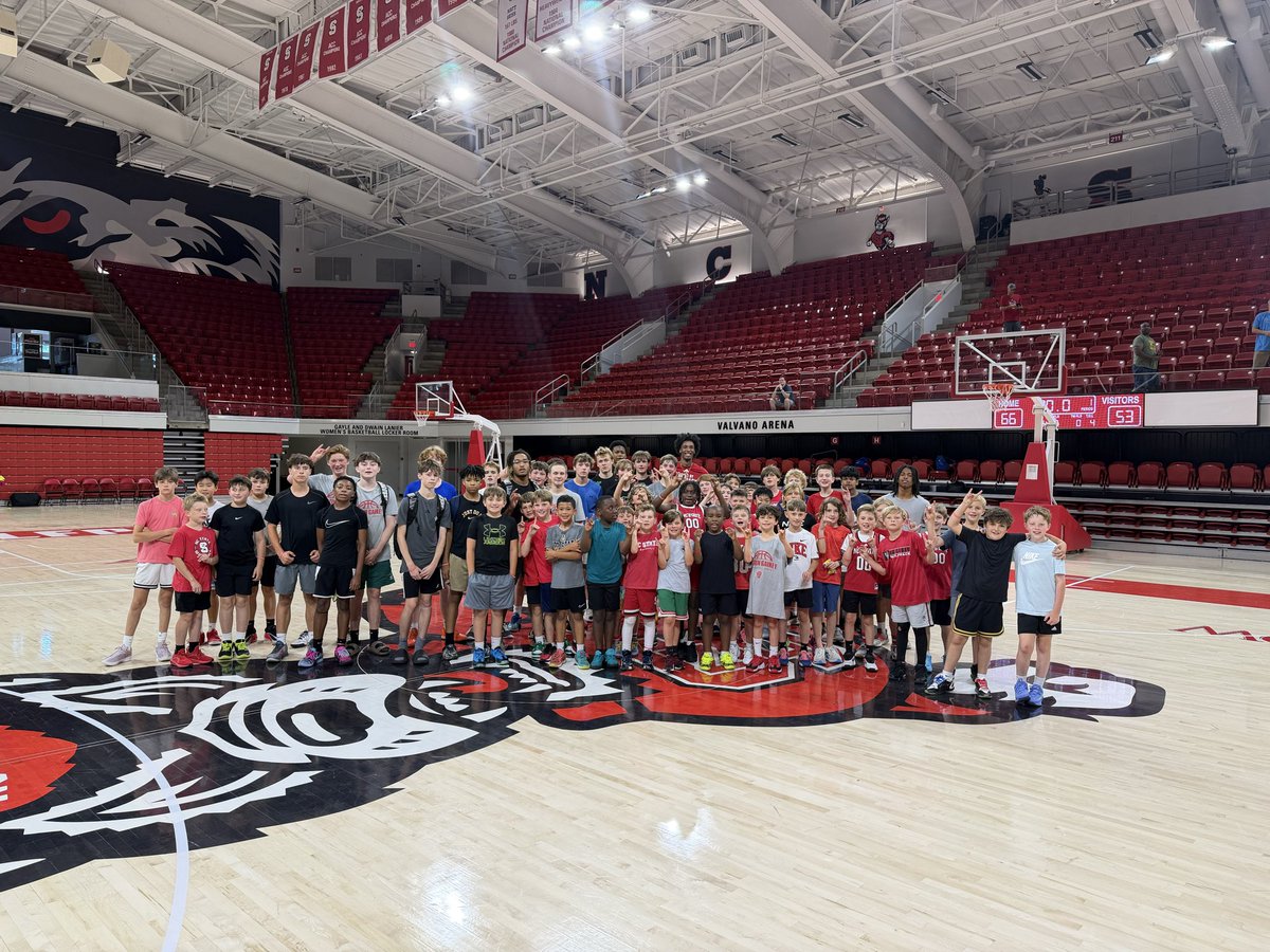 PaulMcneilJr's tweet photo. Great last day of camp🐺
#WPN https://t.co/t236VEVWyu