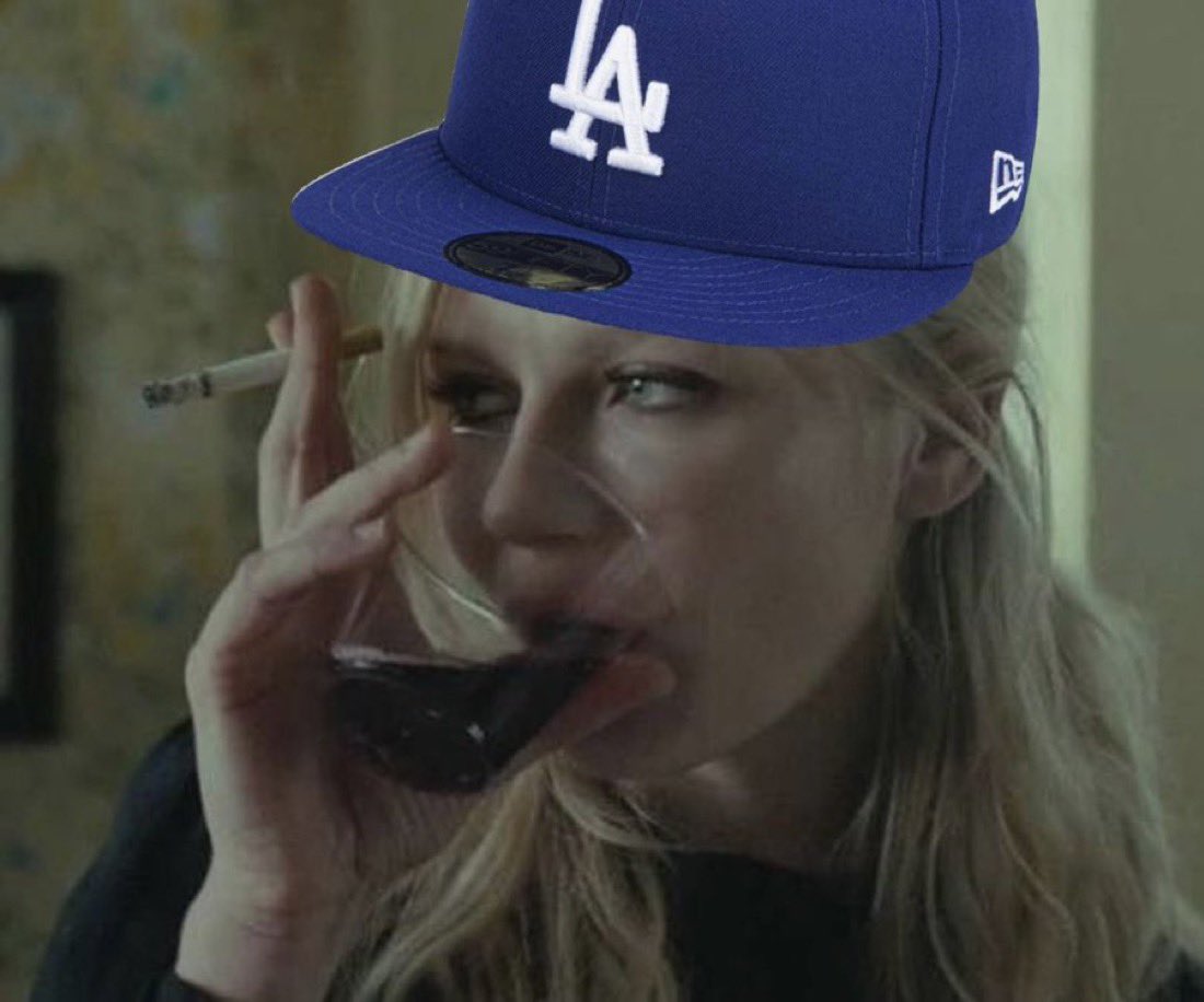 roxygirl7985's tweet photo. Ugh whatever. At least the dodgers won the series. https://t.co/kshVTZq2sV