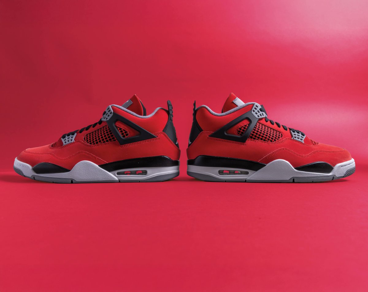 snkrfrkrmag's tweet photo. The ‘Raging Bull’ is back 🐂

https://t.co/h1l4VoznPy https://t.co/25xukCUl4H