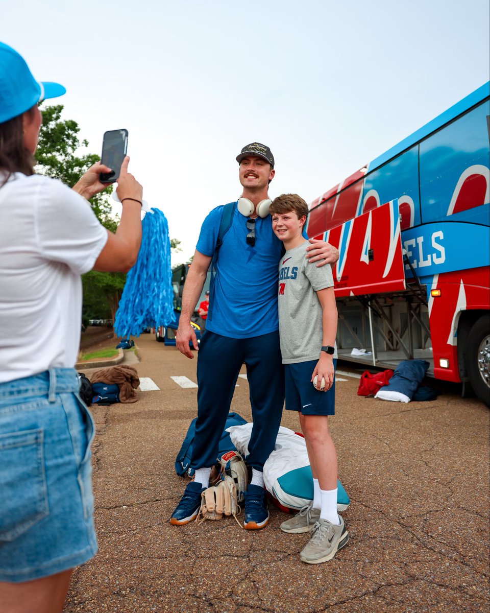 OleMissBSB's tweet photo. Good to be home 🏡 

Thank you fans for welcoming us back to Swayze! https://t.co/yg9RvrTC6U