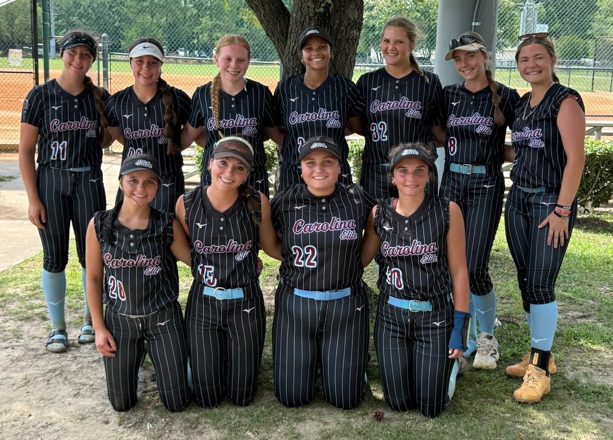 KayleeG2029's tweet photo. 1st weekend with my new @CarEliteCox18u team at the college showcase in Florence!

11 PA | .500 AVG | .545 OBP
4 singles &amp; a triple
2 RBIs | 3 runs scored

Got some good work behind the plate and at 1st. Overall, a great first weekend on the dirt with my new girls! https://t.co/vgJe0muf8Z