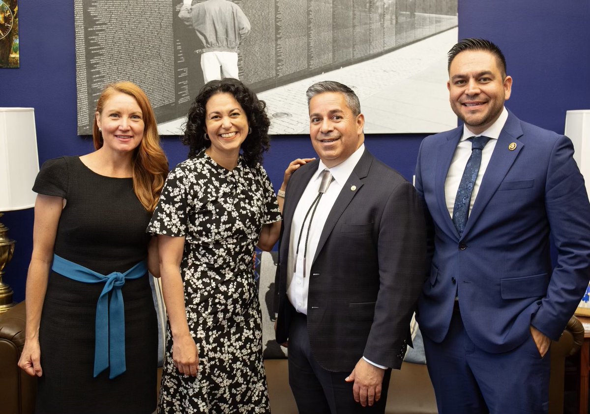 MelanieforNM's tweet photo. Happy Birthday Senator @benraylujan! It is a true joy serving the people of New Mexico alongside you.There’s no one we’d rather be in the fight with! 💪 https://t.co/4rCIXHOqVi