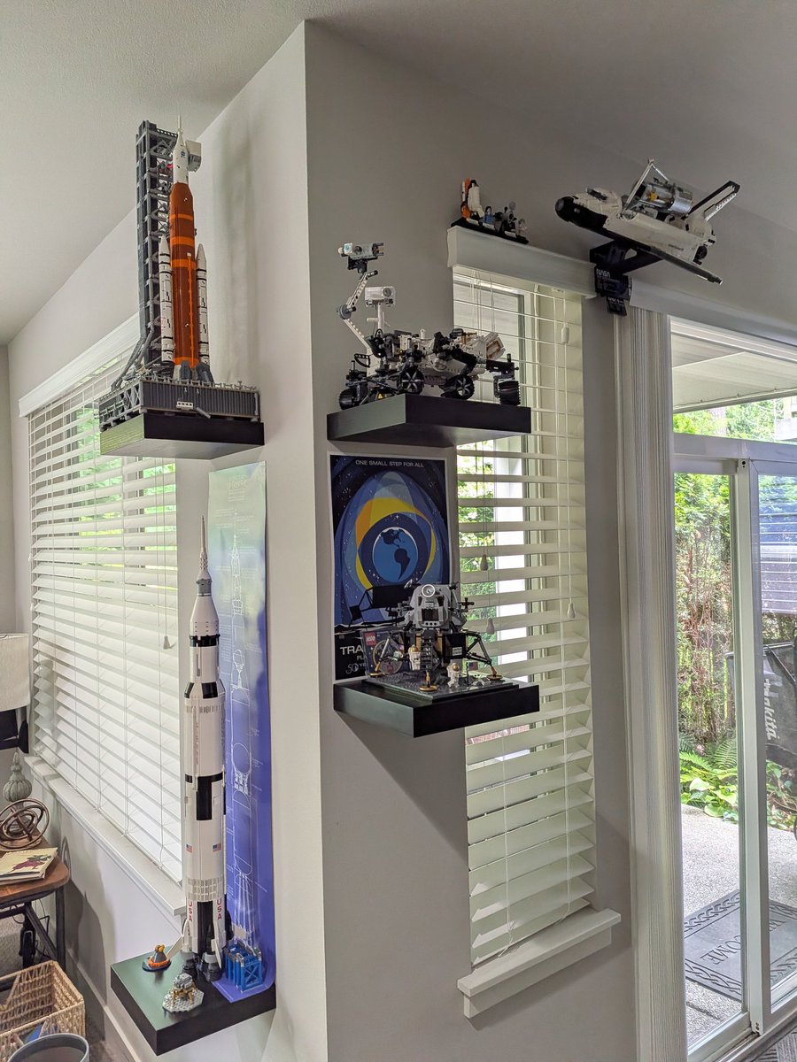 DamianEdwards's tweet photo. Artemis SLS completed &amp; added to the collection @LEGO_Group https://t.co/MWCIhiGbOh