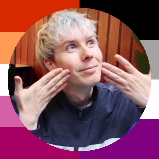 em ꫂ ၴႅၴ SMOSH REDDIT LONDON tweet media