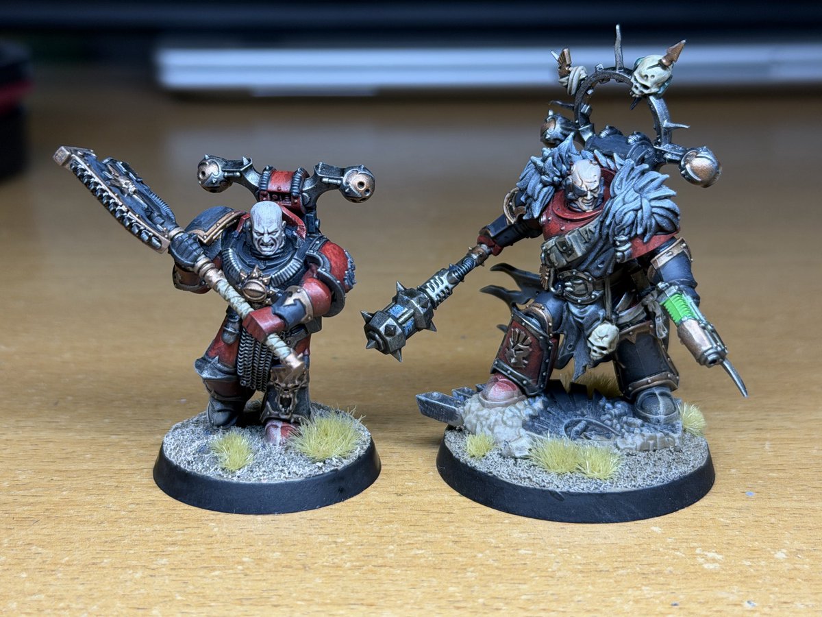Keilimanjaro's tweet photo. Red Corsairs test models for 11th Edition #Warhammer40k #RedCorsairs https://t.co/30Z2jRAbqx