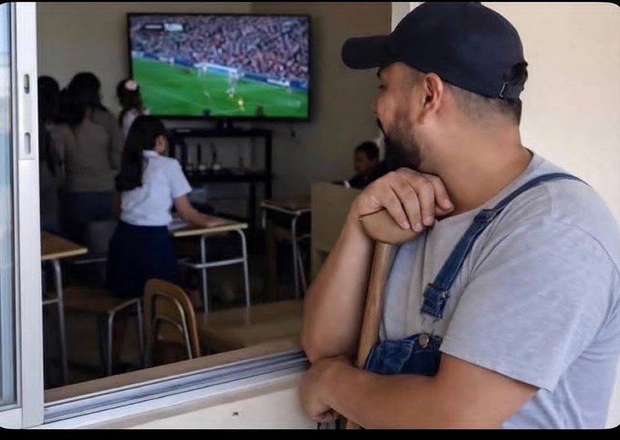 Janten024's tweet photo. Me watching Mexico - South Africa game at school again,but this time l am a teacher. Time flies. https://t.co/8mrGxPEAOU