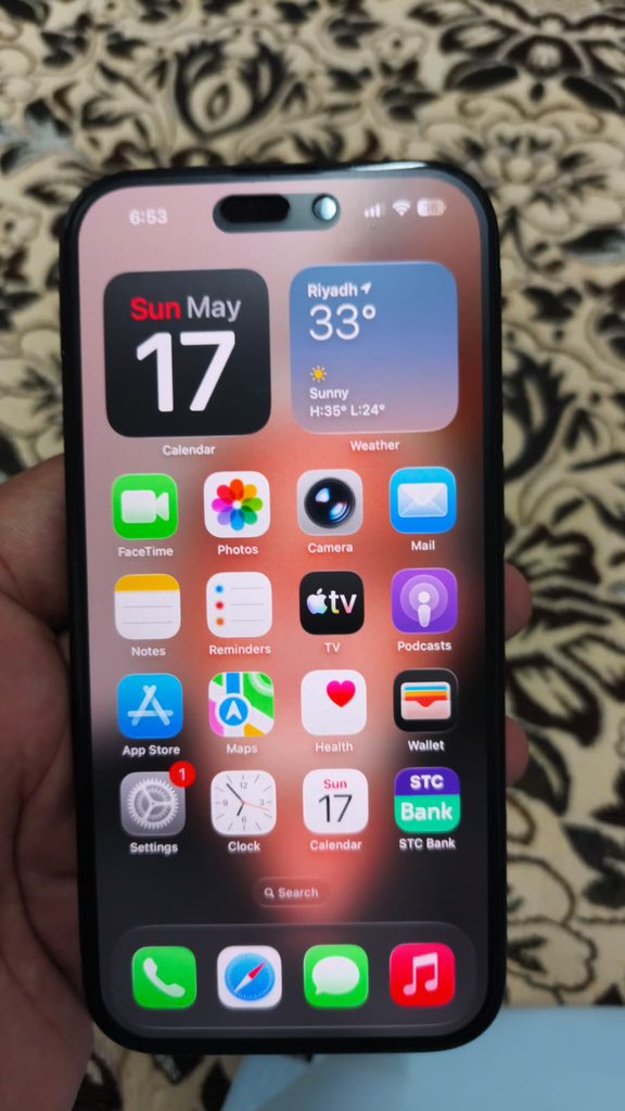 su40815's tweet photo. iPhone 16 Battry health 100 % battery cycle 79 https://t.co/CTTVoYidst