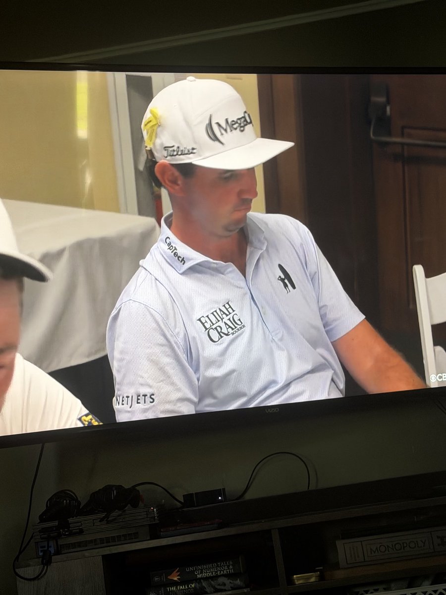 AydenReagle5's tweet photo. Was not aware @OhioTate was a professional golfer https://t.co/ohWbrjyh3m