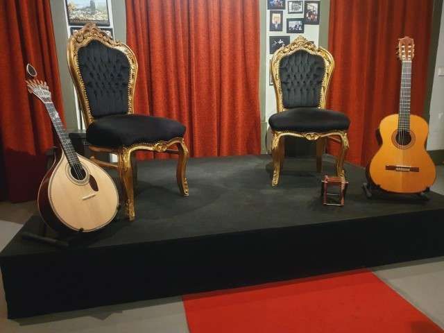 BrightNomad's tweet photo. If you're curious  about traditional Portuguese music, Coimbra is one of the best places to discover Fado https://t.co/l1qFQ6vER1 https://t.co/LBZ1lcPnde