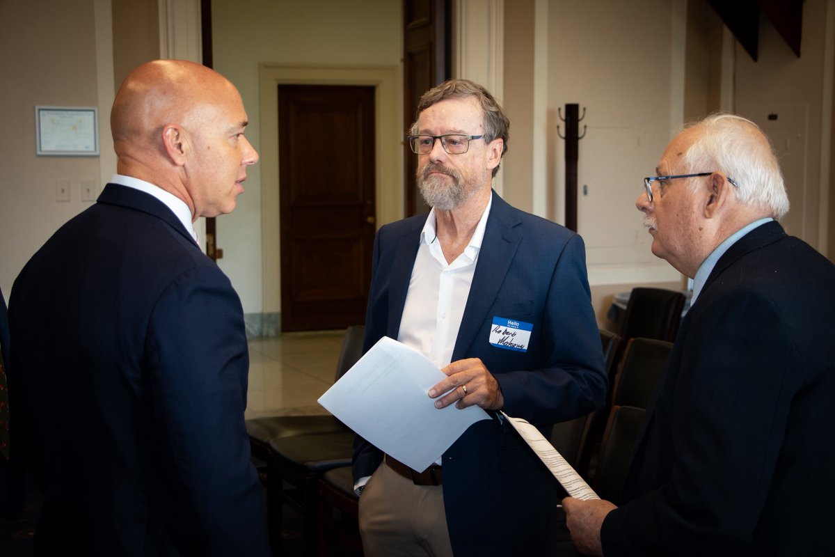 RepBrianMast's tweet photo. Whether you’re coming up to Washington for advocacy or just to see our nation’s capital, the best part about my job is welcoming the Treasure Coast to Congress. If you’re making the trip, let us know. https://t.co/dEfAQuLEpj