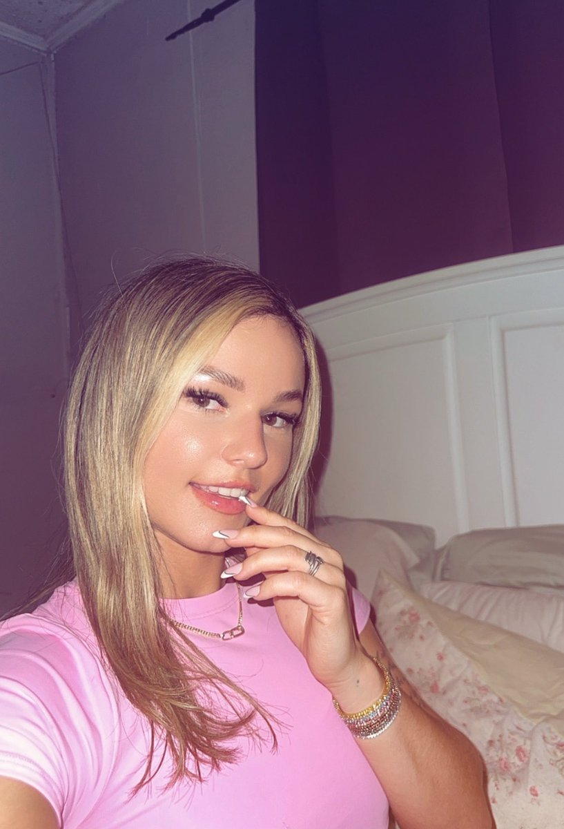 J👸🏼 tweet media