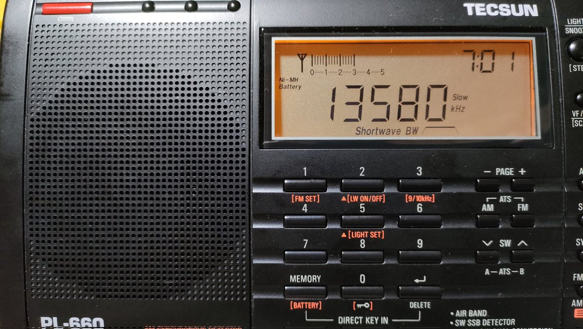 BrocksMaNeu's tweet photo. Radio Romania
微かに聞こえます。 https://t.co/R155TnISy6