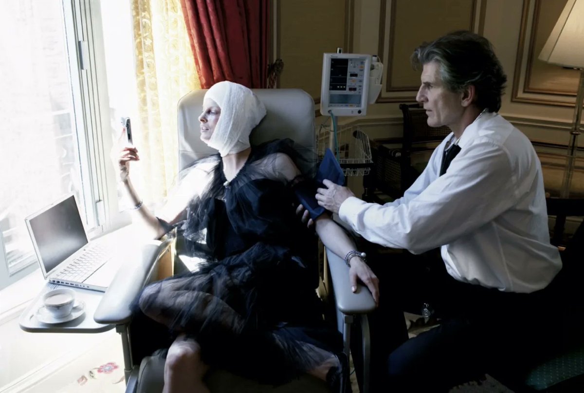 floressas1884's tweet photo. Clavicular's nose job / Linda Evangelista by Steven Meisel for Vogue Italia July 2005 "Makeover Mania" https://t.co/eatXm5PvB6