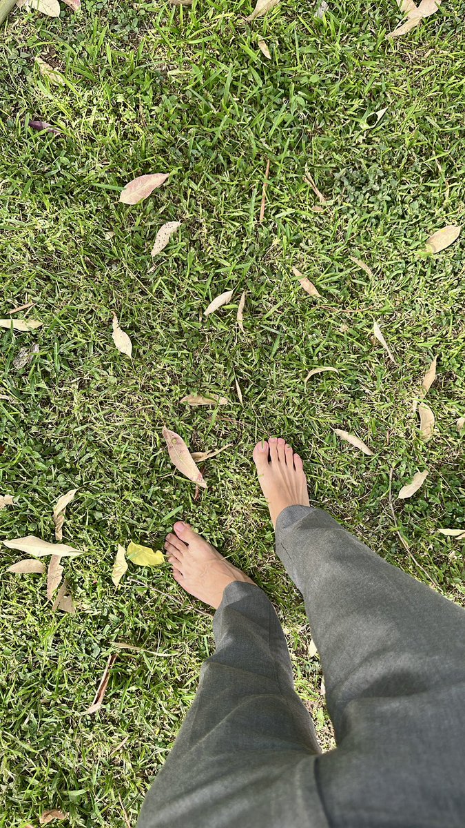 latinboyfeet_'s tweet photo. 😍 https://t.co/6bCEO4XJFg