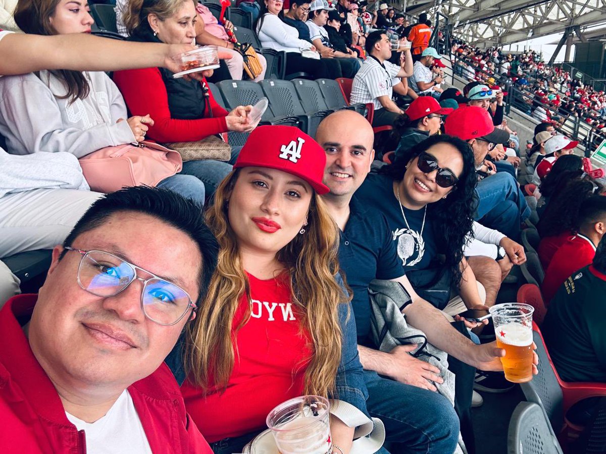 Cito_08's tweet photo. Dominguirri de baseball ⚾️!!! https://t.co/AAdbMYdxa1