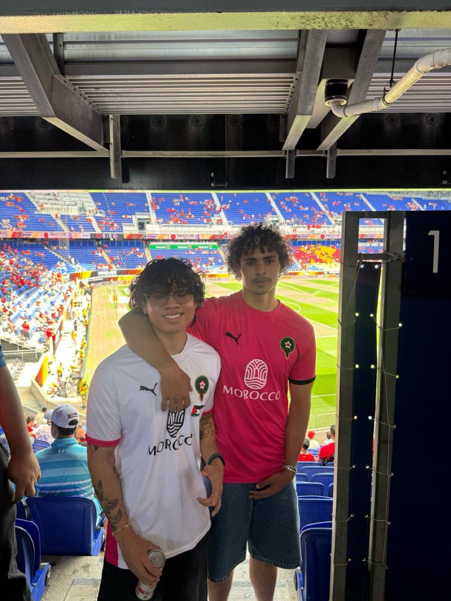 Chattylib_'s tweet photo. Welcome the to the NGUYEN FAMILY ASHRAF NGUYEN https://t.co/Of6fgMSN1y