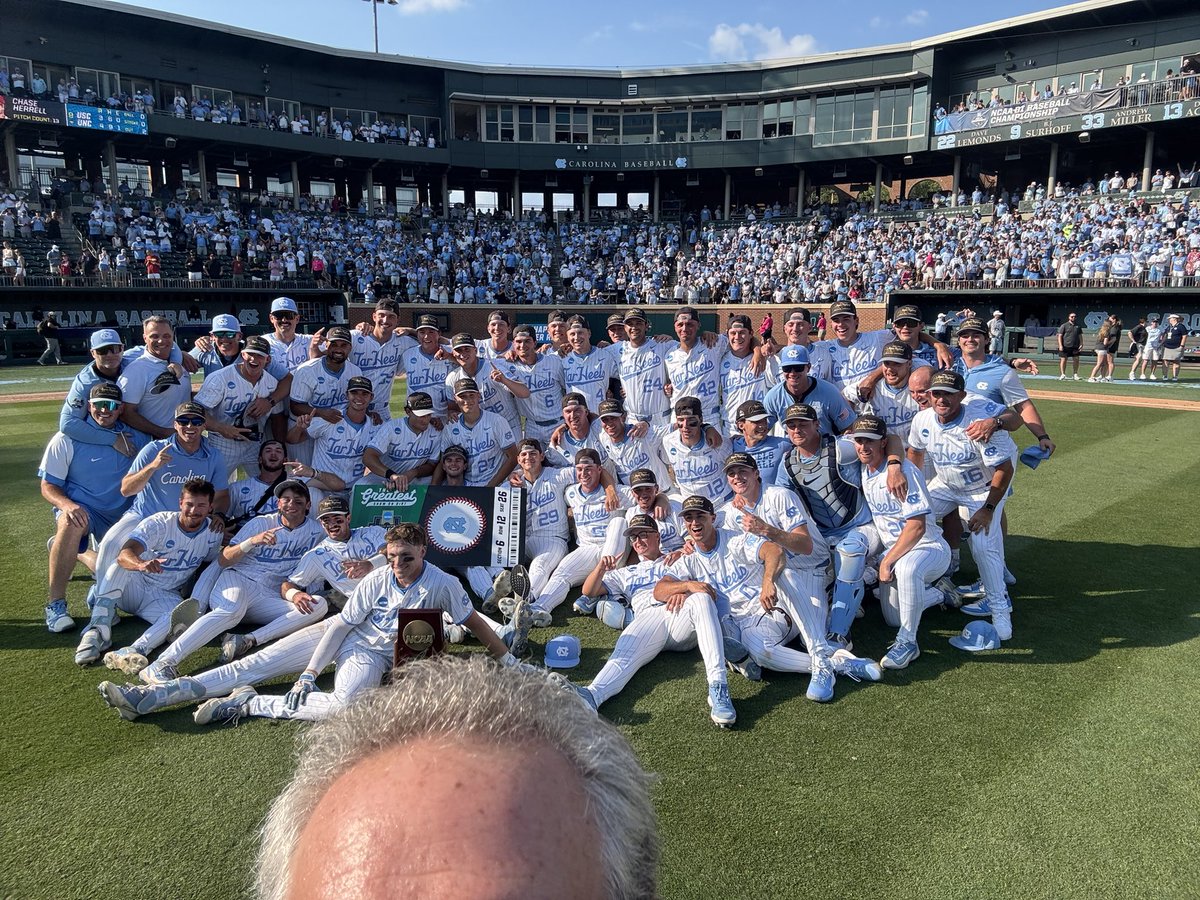 BubbaUNC's tweet photo. OmaHEELS #GDTBATH https://t.co/hoVKfPGbcr
