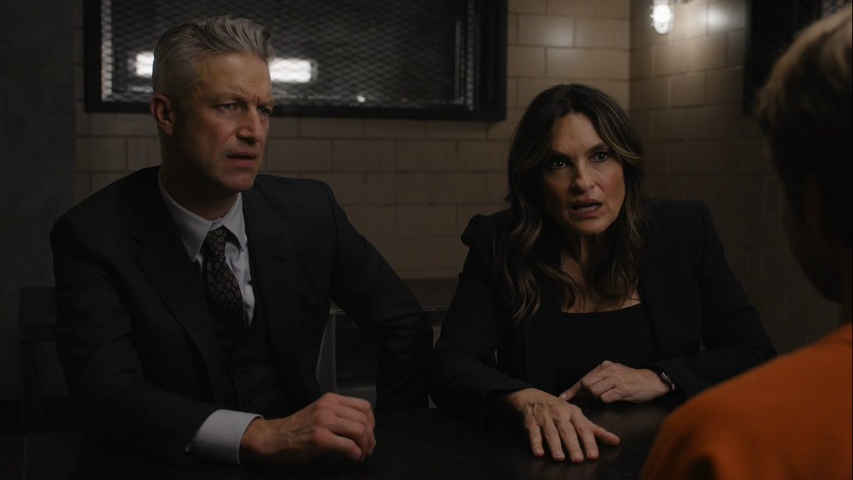 joaomsqt's tweet photo. #SVU - 27X06 https://t.co/1pyLON1OgX