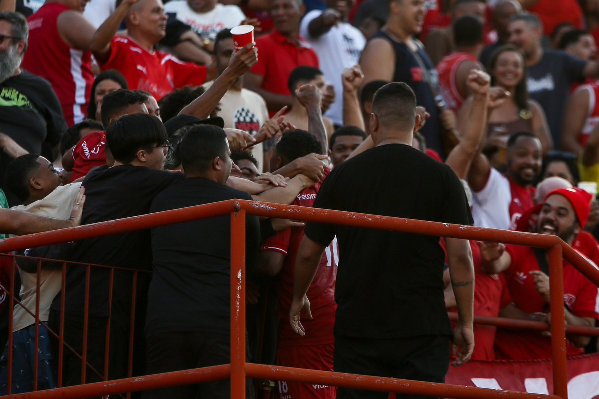 AmericaRJ's tweet photo. Nós somos o America Football Club. Tem que respeitar! 

Vamos por mais, Sangue.🩸

📸: João Carlos Gomes/AFC https://t.co/6io3U2N8H2