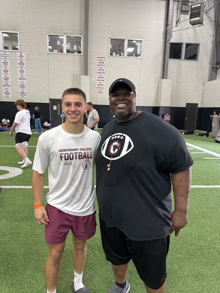isaiahjabek's tweet photo. Thankful for the opportunity and invitation from @CoachBrown_ to be part of the @Gents_Football camp. It was a great experience learning from the coaches, competing, and getting a feel for the program. π #Recruiting #GoGentsShreveport #classof2027 #collegefootball #prospect
@coachbyrondawso
@coachdwetzel
@BryantStephen
@ForeverTrevin
@PCAAthletics
@RecruitPCA
@TXPrivateFBGuy
@TXPSMedia