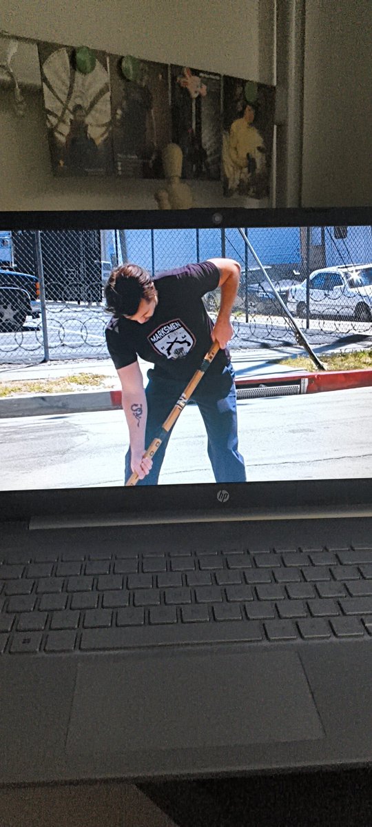 eggsshit_'s tweet photo. every time I think about bottom Mac I picture him trying to arch his back and doing this stiff stuff https://t.co/9iICbmFgLo