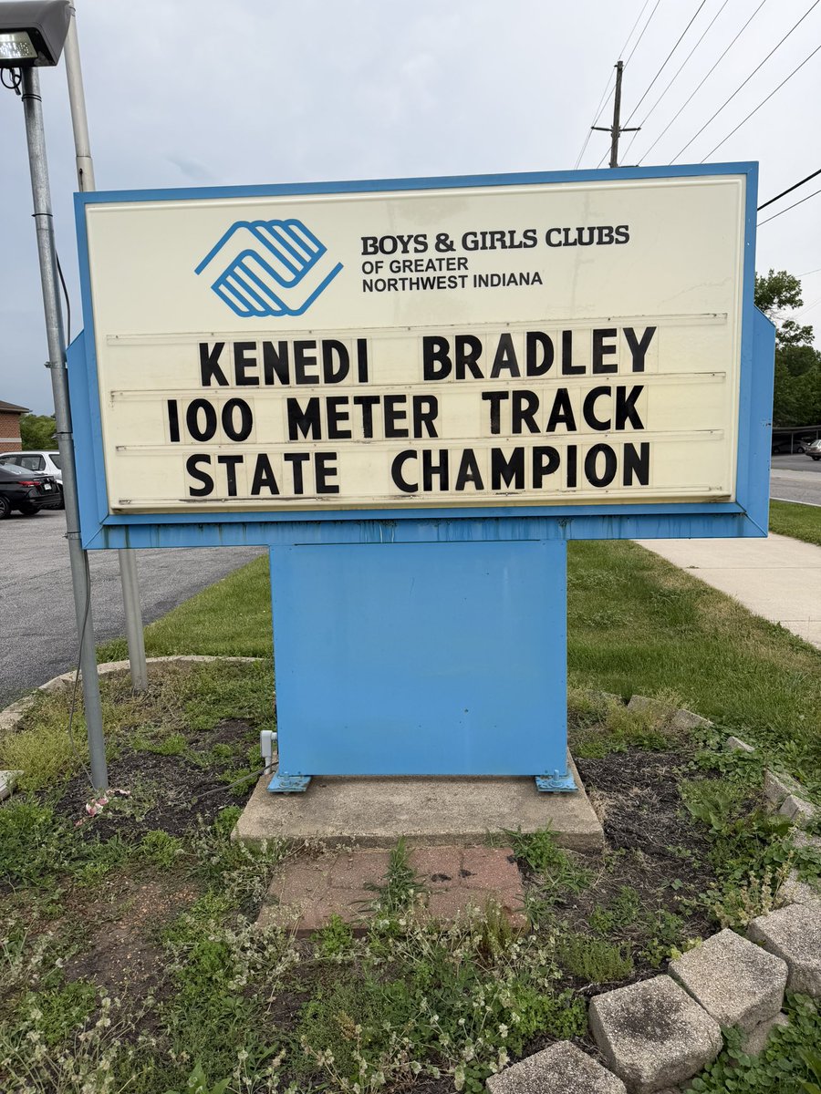 ranta6's tweet photo. @KenediBradley @CHSXCTF @ChestertonTrack @ChestertonHS @BGCGreaterNWI on behalf of BGC &amp; the entire Duneland community… congratulations on your state championship! https://t.co/TL9tJN9oZx