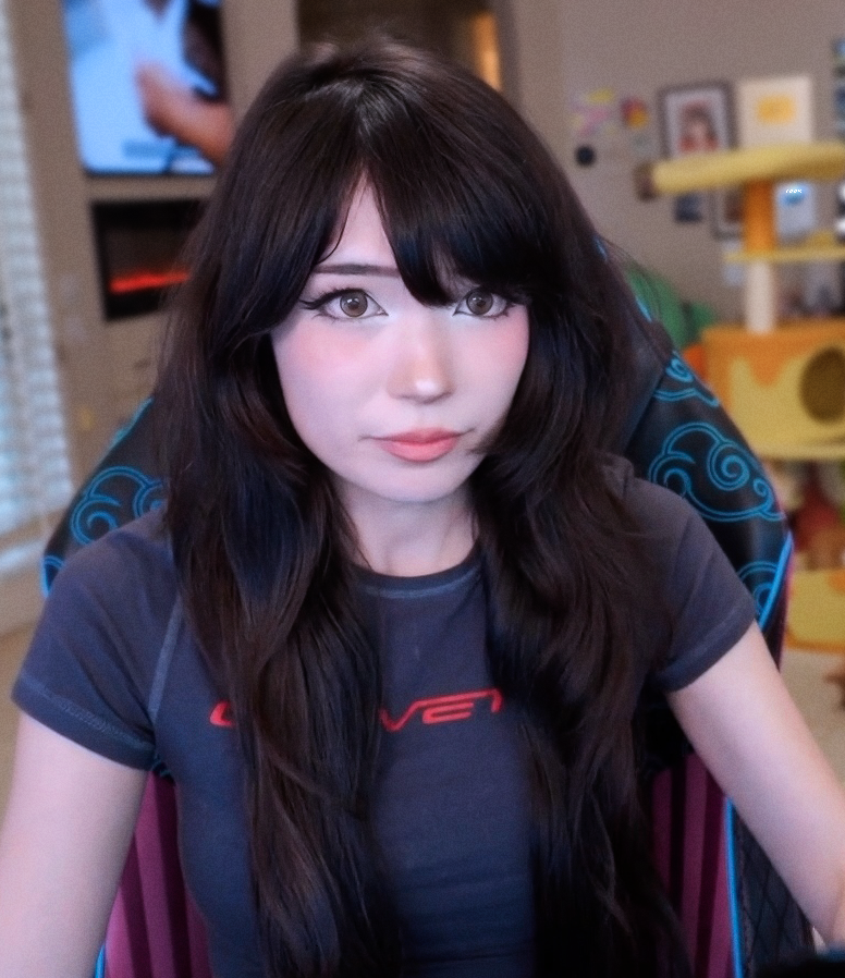 😨 Emiru 06-07-26