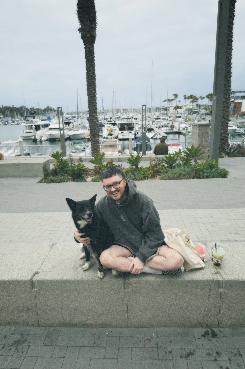 zacktypes's tweet photo. got a dog because two cats weren’t enough. https://t.co/xR2Mh9WfOT