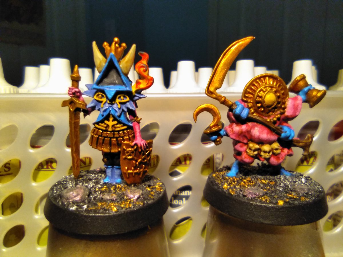 bmacconnell1's tweet photo. #miniaturepainting #warhammer 
Finished two of #Miscast Trent Holbrook's models, including the Permadeath one. Will be adding these to my Tzeentch Daemons army as Heralds (maybe the hooded one can be the Changeling). https://t.co/sjVwZ2bgGk