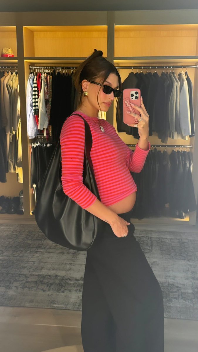 Hailey Throwbacks tweet media