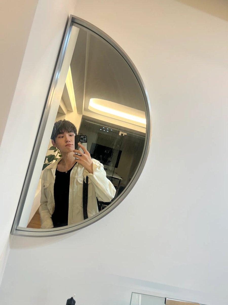 BDC_archive's tweet photo. 260605 - #Seongjun Lin C Update #BDC #HongSeongjun #비디씨 #홍성준 https://t.co/DDIJwhIRkc