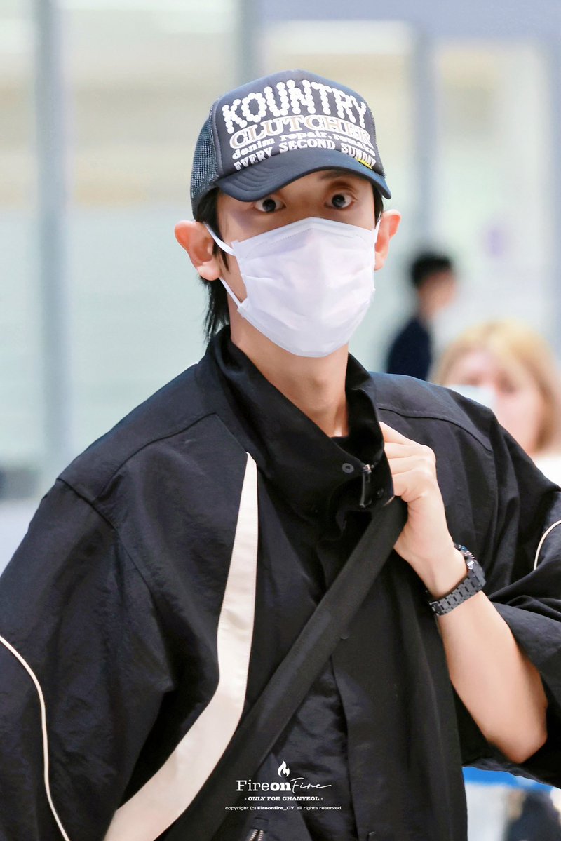 Fireonfire_CY's tweet photo. 260608 ICN도착
#CHANYEOL #찬열 https://t.co/vAshLEE0r4