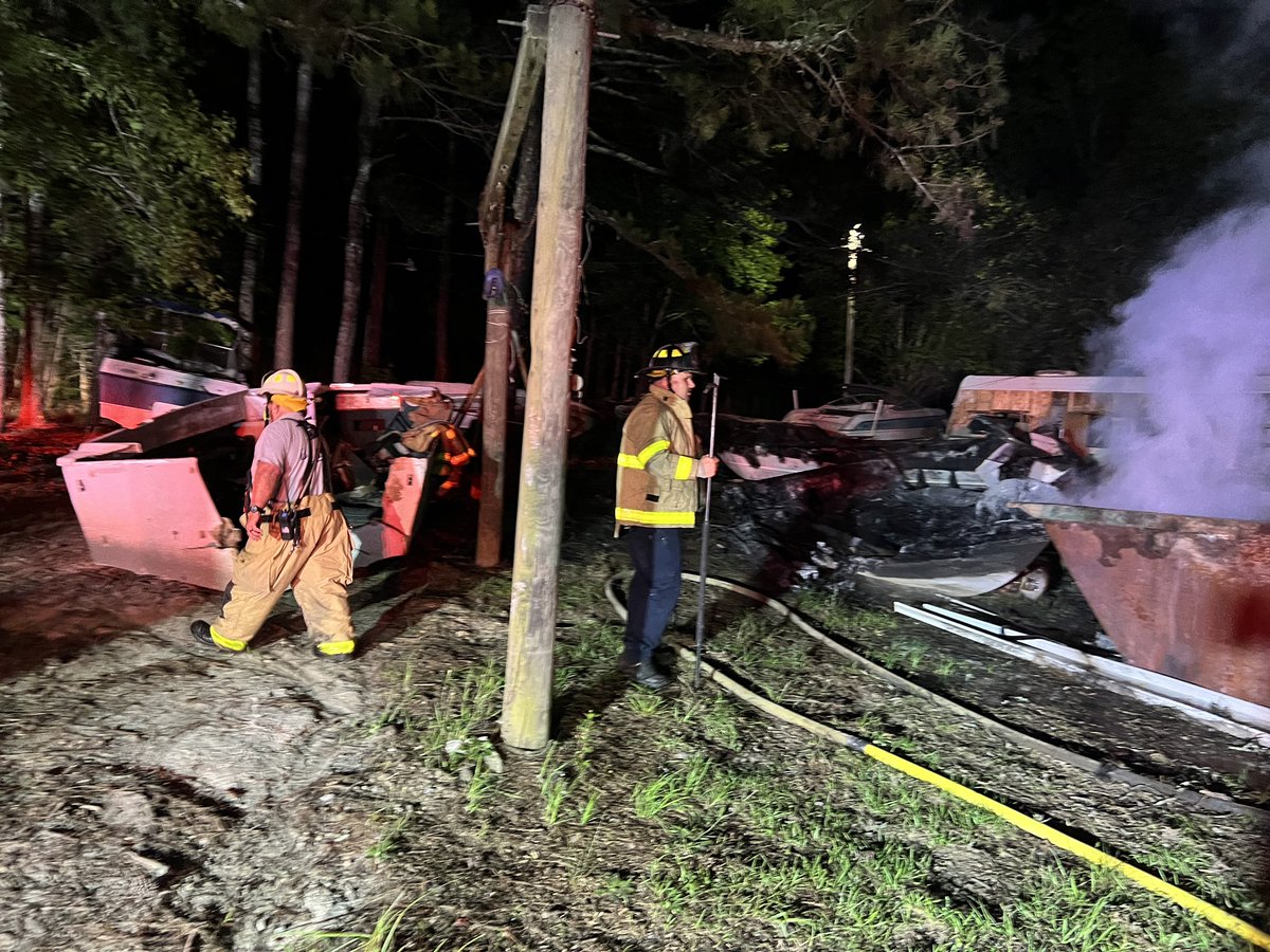 BLFD911's tweet photo. What came in as a brush fire ended up being a combination of trash, boats and other material. Brush Truck 250 responded along with Engine 251 and Tanker 254.  Fire was contained to the property. https://t.co/GM3U0WtOq6