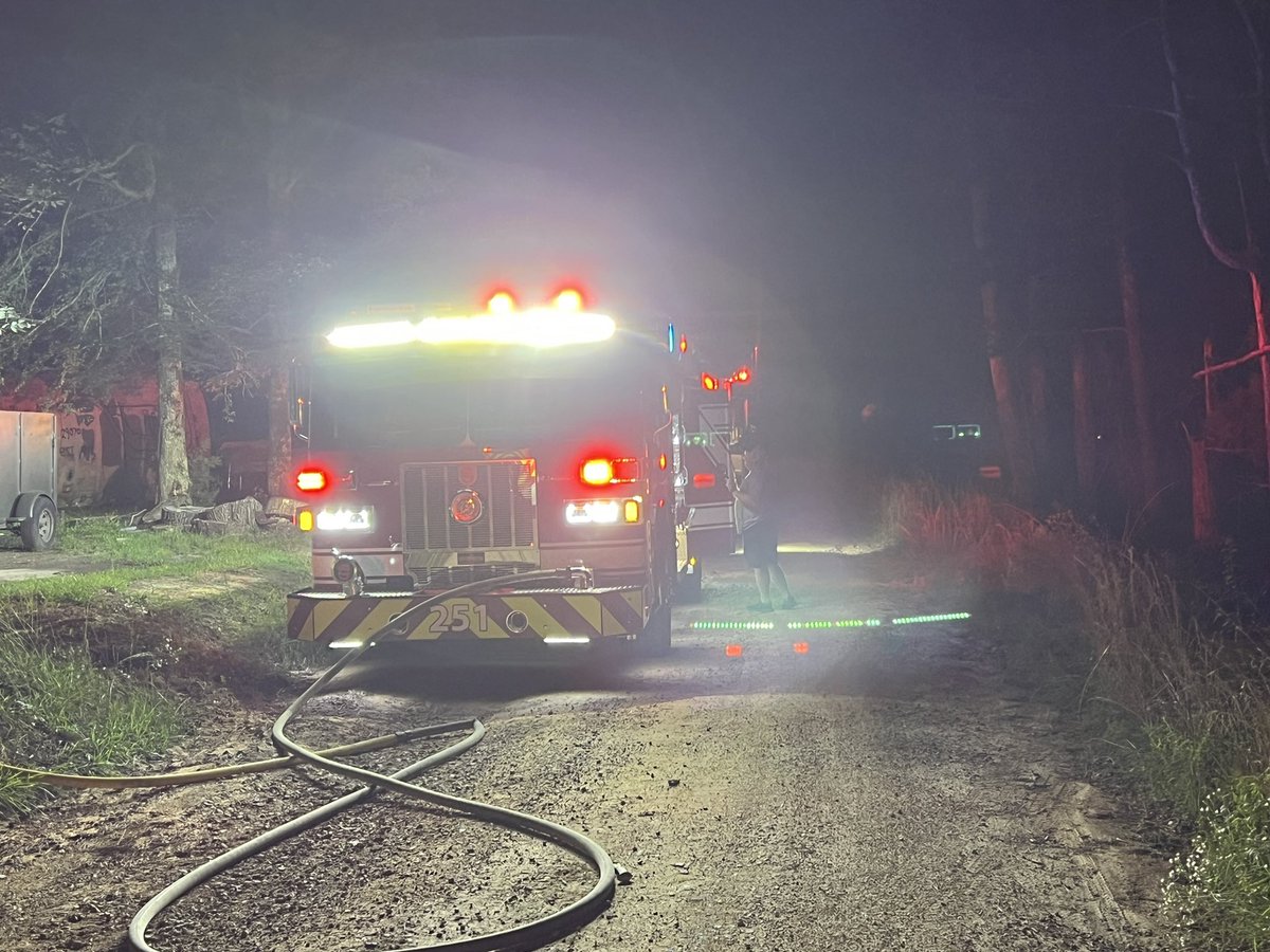 BLFD911's tweet photo. What came in as a brush fire ended up being a combination of trash, boats and other material. Brush Truck 250 responded along with Engine 251 and Tanker 254.  Fire was contained to the property. https://t.co/GM3U0WtOq6