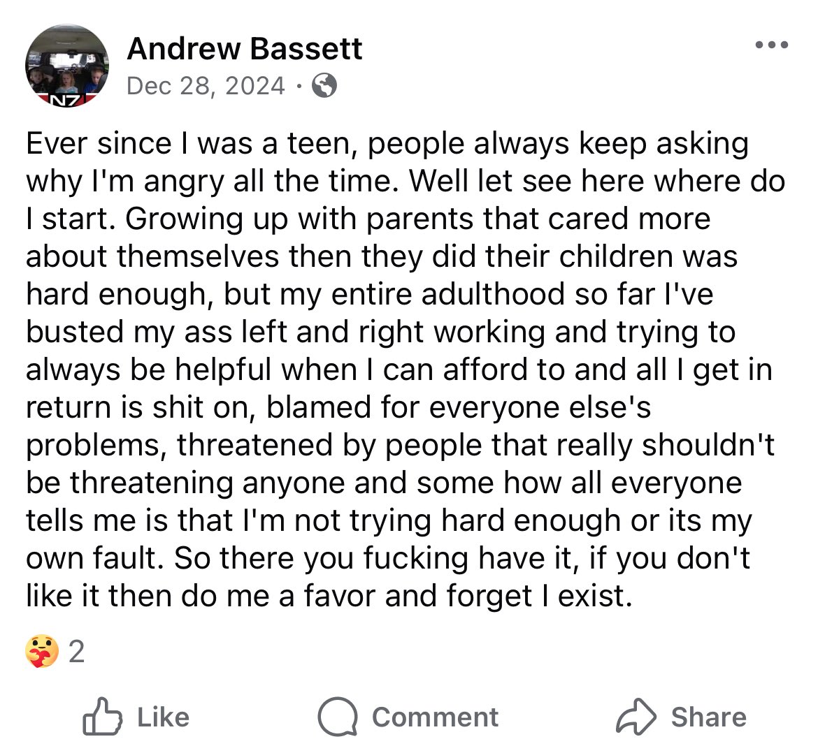 tittleworld's tweet photo. 🚨BREAKING: Newly surfaced posts suggests that allegedly Joey Holverson’s (@CalRizzerected) mental illness runs in the family. Joey’s cousin Andrew Bassett posts the following. We cannot be sure as we do not have medical doctors on our staff. Follow for more Joey updates. https://t.co/CC7XCyrmAV