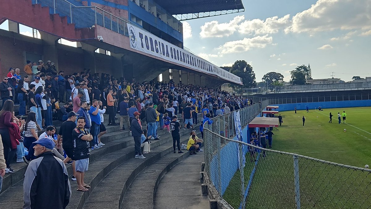LuccaMarreiros's tweet photo. VILA OLÍMPICA DO BOQUEIRÃO VOLTA EM JOGO DA SÉRIE D!

Um empate em São Joseense e Marcílio Dias pelo placar de 0 x 0 marcou o retorno da Vila Olímpica do Boqueirão. Empate classificou os times para o mata-mata. 

Ídolo do Paraná, Lúcio Flávio é o técnico do Marcílio Dias! https://t.co/ckqPwuvQaK