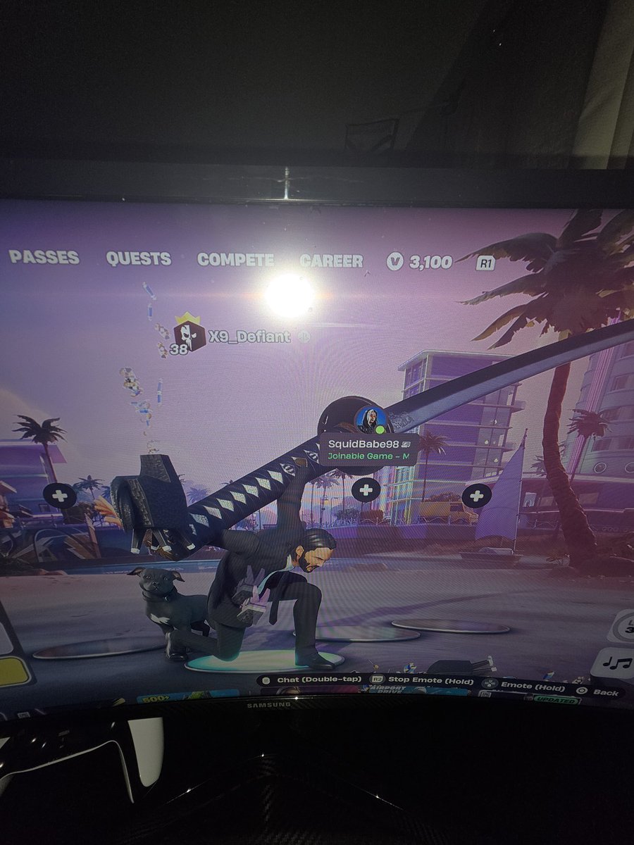 Honestabe1976's tweet photo. @TaborTimeYT Yep just john wick for some reason I tried couple more skins it was normal https://t.co/ZxGJonwkEi