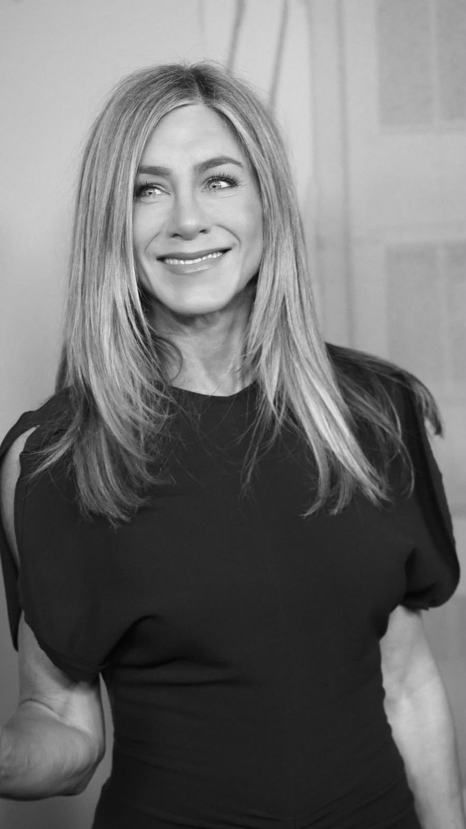 jenanistoworld's tweet photo. Jennifer Aniston’s smile 🥹🫠😮‍💨 https://t.co/o2vcFzxyvK