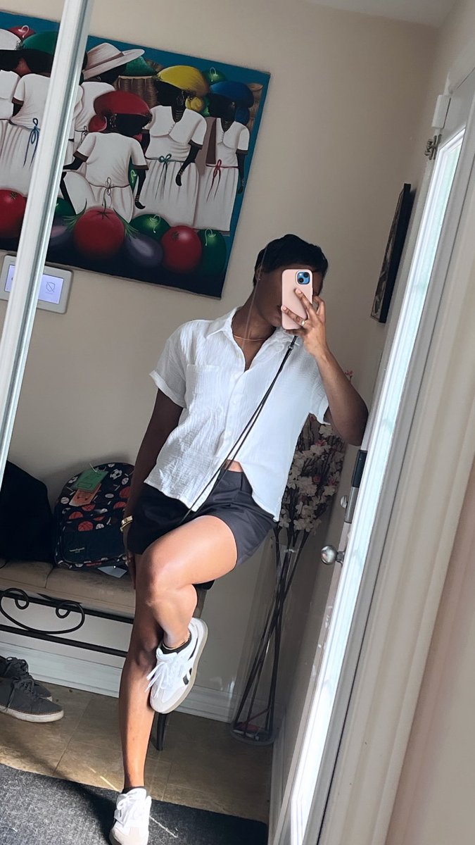 katheeca44's tweet photo. 👀 https://t.co/H4rR735d60