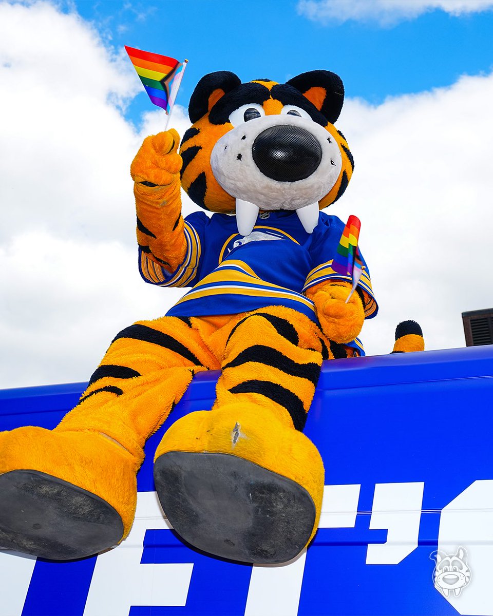 Sabretooth_NHL's tweet photo. I had a blast at today’s Pride Parade! 🏳️‍🌈😻 Happy Pride Month! https://t.co/cIWkdo4sTr
