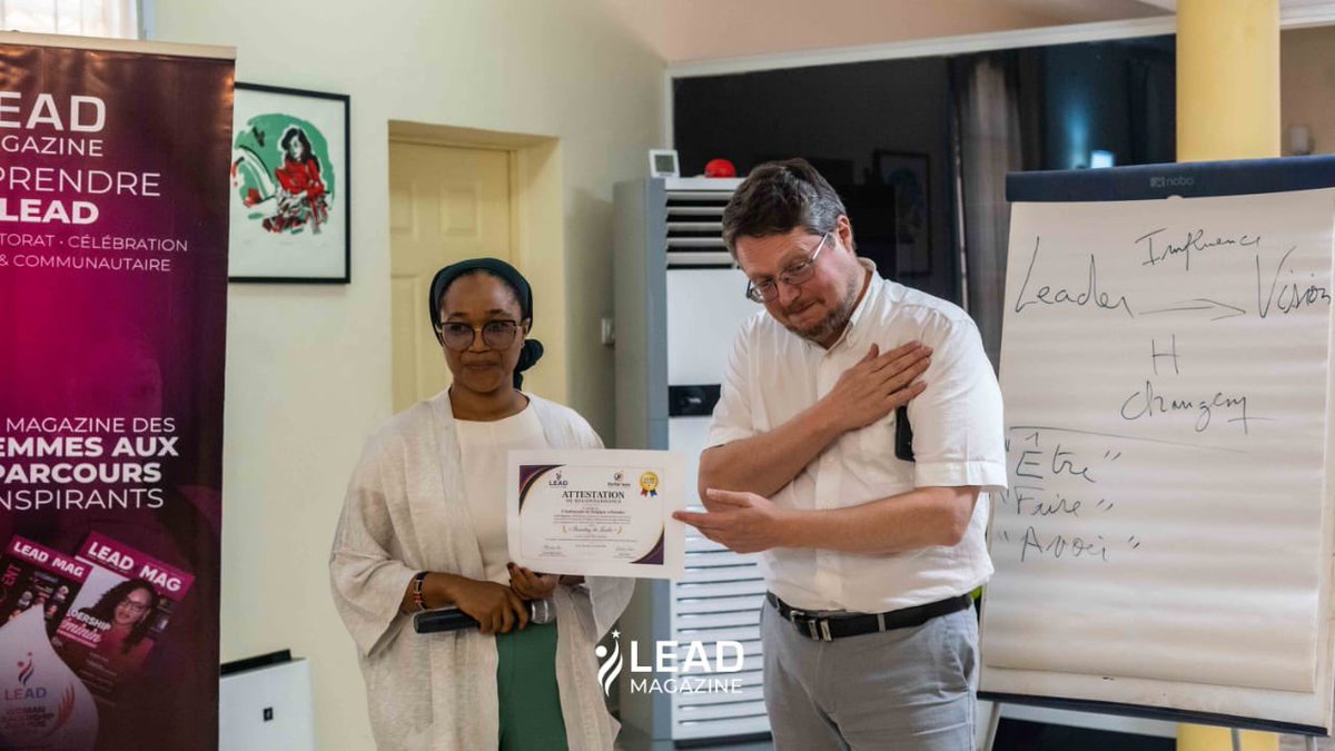 leadmagml's tweet photo. 1ere activité de Women’s Leadership Table autour d’une masterclass animée par Mme @Mariaminna à la résidence de l’ambassade de la Belgique 🇧🇪 au Mali ce 06 juin. https://t.co/QhLHH4Zr6U