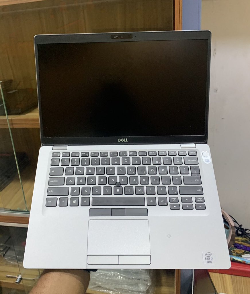 Timmyussd's tweet photo. @Val_Gadget Abeg what’s the price of this laptop I don message you but he no day deliver https://t.co/Ge22cHVGD8