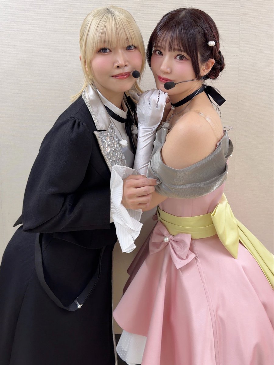 omoiyohitotsu's tweet photo. CONGRATS ON YOUR MARRIAGE? https://t.co/HGZmIDTKWO