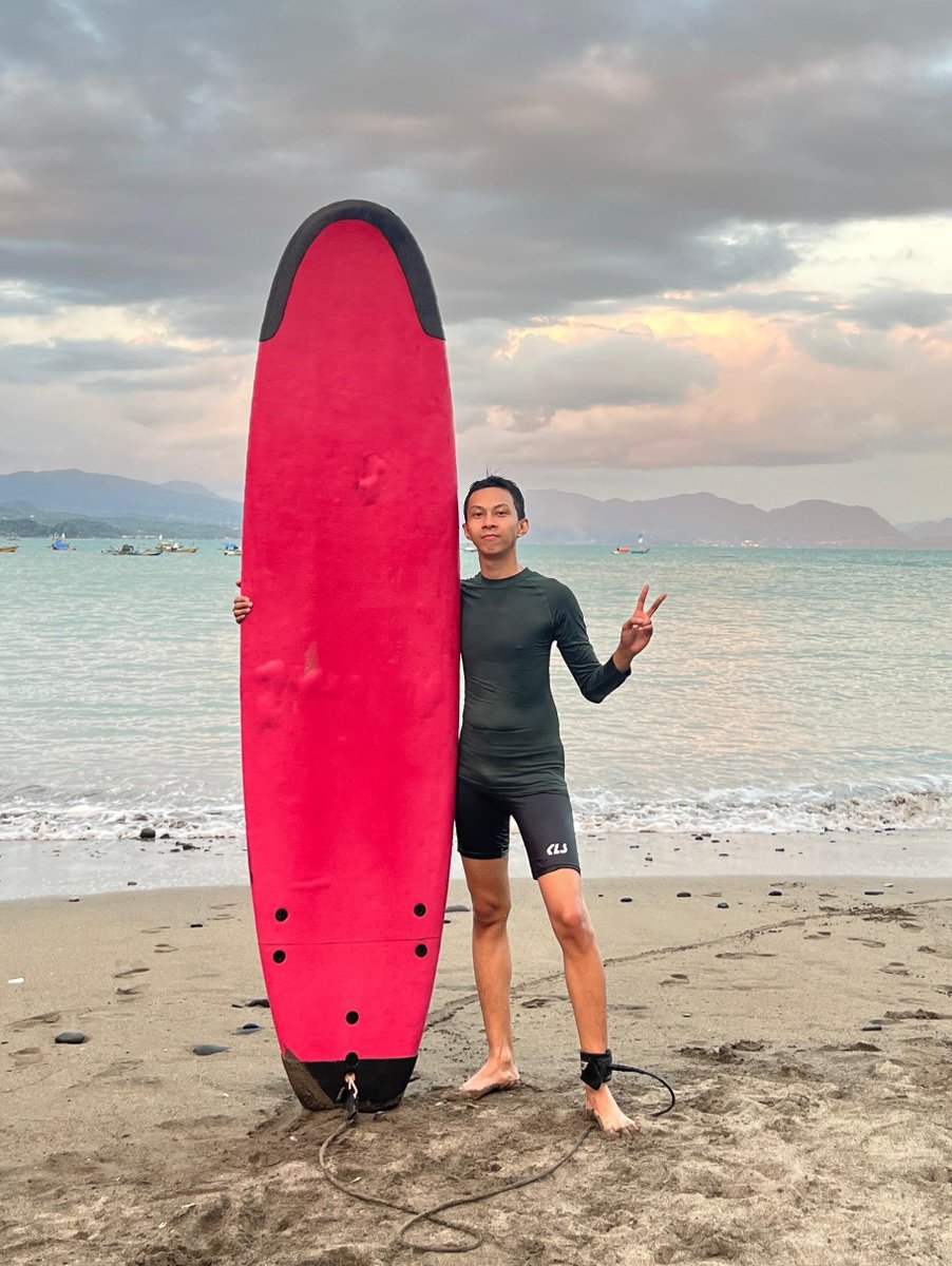 ahmady_adi's tweet photo. Surfing bareng kamu kapan🌊 https://t.co/Fu0PQVR32P